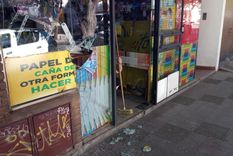 Rompieron el vidrio y robaron por tercera vez en el año a una librería en la Ciudad de Mendoza Foto: ALF PONCE MERCADO / MDZ