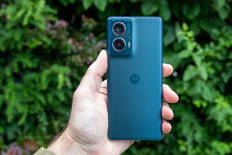 Un celular con características premium que está de oferta. Un celular con características premium que está de oferta.