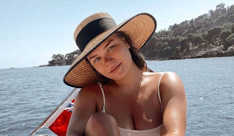 Camille Gottlieb disfrutó de un hermoso viaje en barco junto a su hermana.