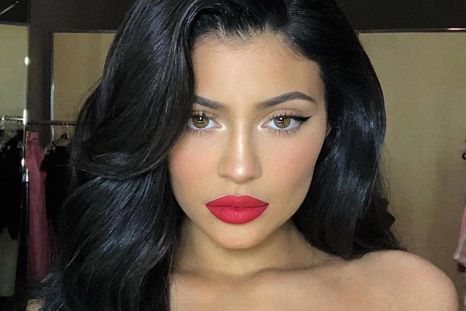 Kylie Jenner revolución las redes con un provocador bikini negro.