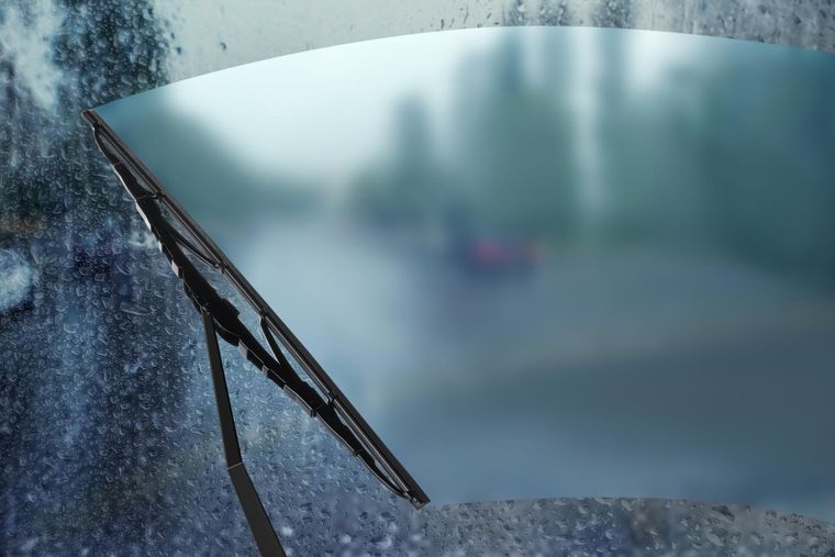 El truco fácil y rápido para desempañar los vidrios de tu auto.  El truco fácil y rápido para desempañar los vidrios de tu auto.