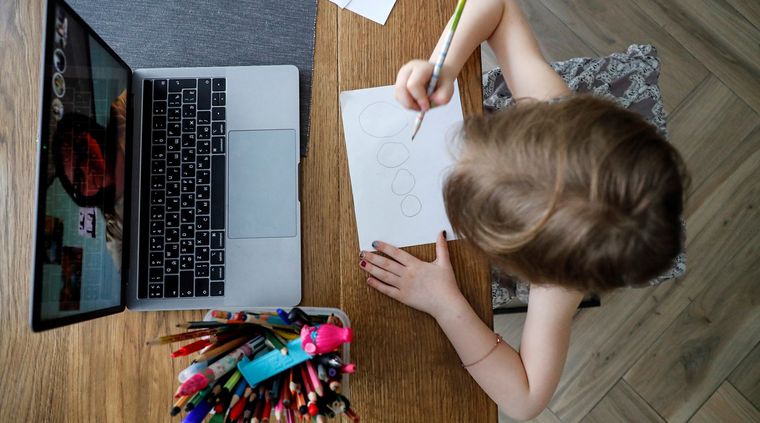 Es tarea de los padres acompañar en el aprendizaje de nuestros hijos para que impulsen su autoestima.