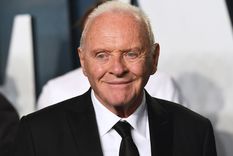 Foto: https://www.unotv.com/entretenimiento/anthony-hopkins-baila-al-ritmo-de-cumbia-y-encanta-en-redes-sociales/