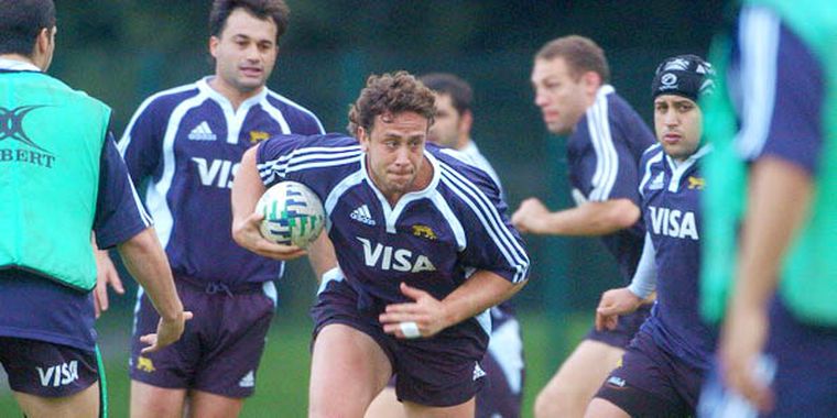 Ya llegó Hernán Senillosa a Bruselas y sumó a las prácticas de Los Pumas. Foto: villarpress