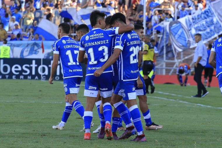 El Tomba pudo imponerse en un duro partido ante Racing Foto: Prensa Godoy Cruz