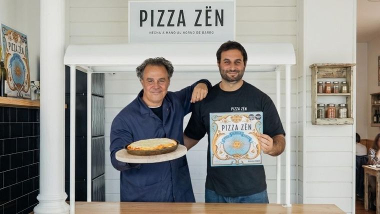 Durante el último Mundial surgió la idea de ofrecer una pizza al molde, bien argentina, lista en el freezer, una solución práctica para acompañar los partidos sin resignar calidad ni sabor.