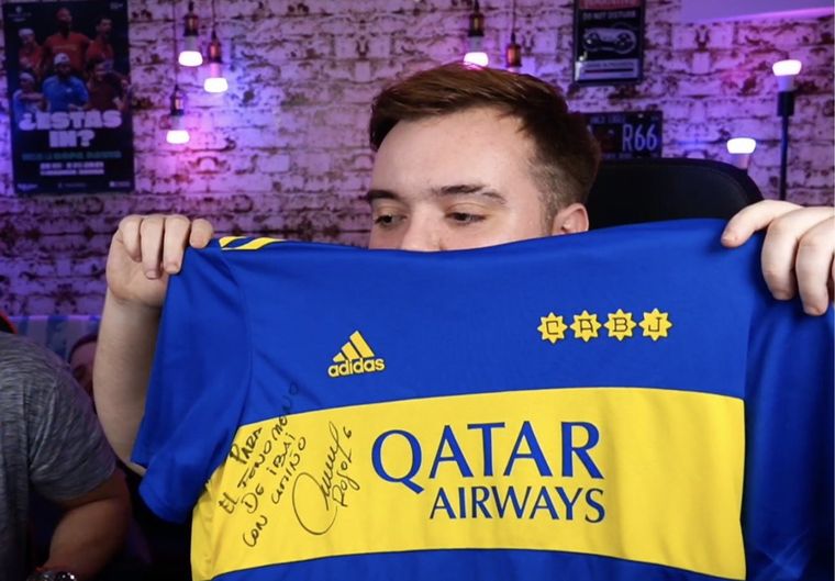 Ibai con la camiseta que recibió en las últimas horas Foto: Twitch @Ibai