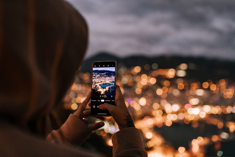 Vecinos que se transforman en policías. Una constante de hoy.