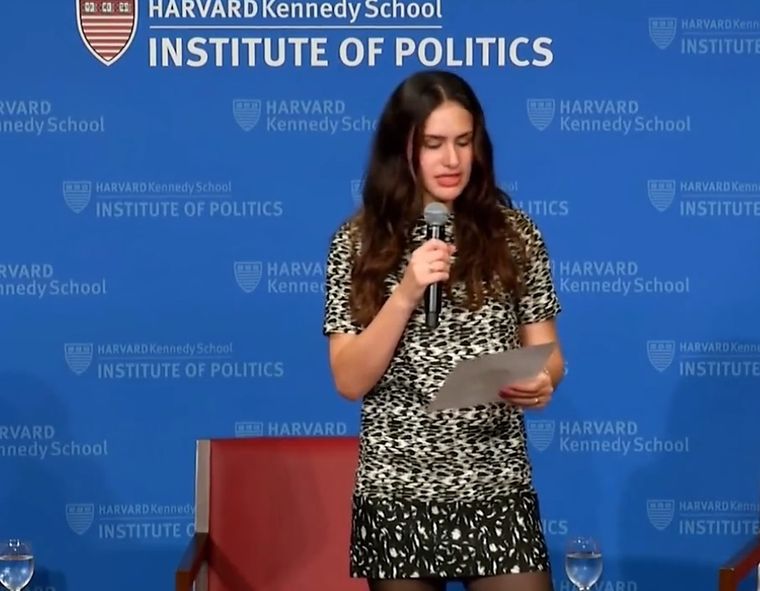 La presentadora presentó a Mauricio Macri como expresidente de Venezuela Foto: Captura de pantalla