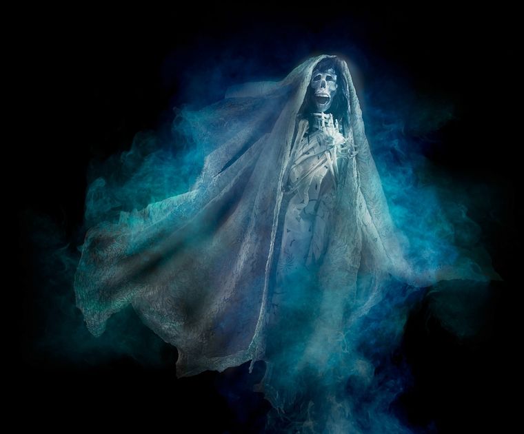 La popular leyenda de La Llorona ha sido representada siempre de forma escalofriante. Foto: Shutterstock
