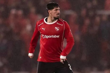 El 75 por ciento de Kevin Lomónaco pertenece a Independiente, mientras que el restante 25 es propiedad de Bragantino. El 75 por ciento de Kevin Lomónaco pertenece a Independiente, mientras que el restante 25 es propiedad de Bragantino.