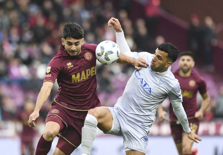 El encuentro se juega en el Ciudad de Lanús. Foto: Télam
