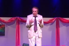 santiago bal desempleado: levantaron su obra teatral