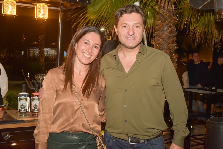 Mariana Bonino de Arizu y Marcos Arizu. Mariana Bonino de Arizu y Marcos Arizu.