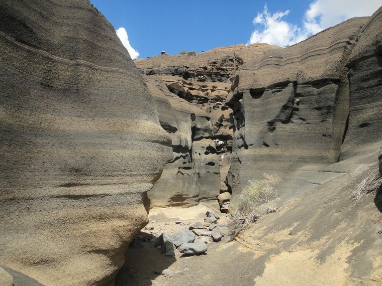 Explorar un volcán por dentro: la propuesta única que suma Mendoza al turismo de verano