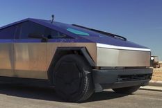 El nuevo Cybertruck tiene cualidades únicas. Foto: CarWow