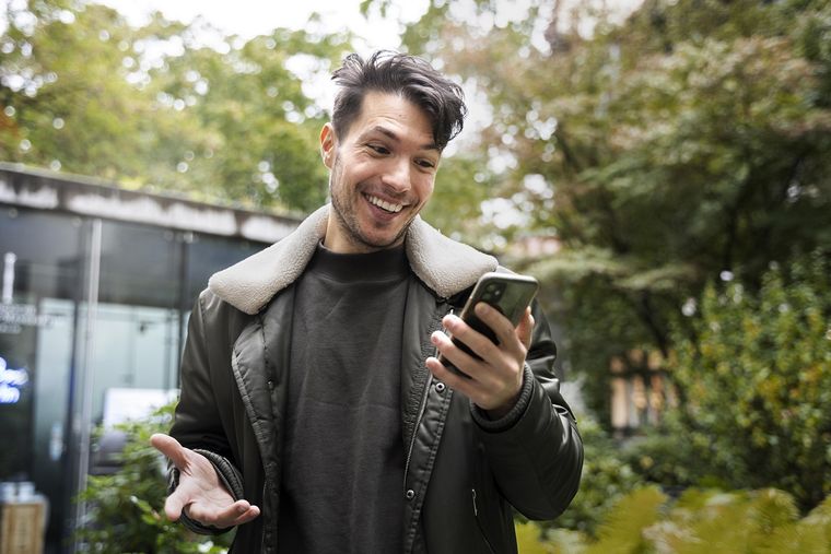 Shein ofrece la oportunidad de compar productos desde la comodidad del celular. Shein ofrece la oportunidad de compar productos desde la comodidad del celular. 