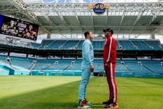 Canelo y Avni Yıldırım. Foto: @MatchroomBoxing