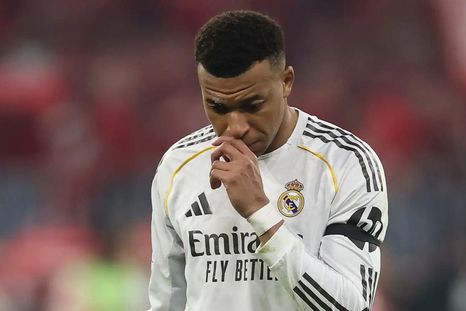 Mbappé es duramente criticado por los hinchas del Madrid, y esta decisión no hace más que lanzar leña al fuego. Mbappé es duramente criticado por los hinchas del Madrid, y esta decisión no hace más que lanzar leña al fuego.