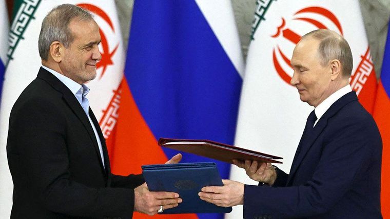 Aunque Moscú ha destacado sus convenios con Teherán, esos acuerdos no obligan a Rusia a apoyar militarmente a Irán.