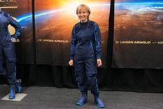 Ketty Maisonrouge ya se probó su traje espacial y está lista para el viaje.