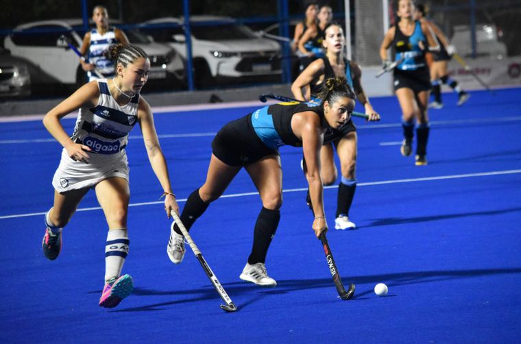 Tres mendocinos definirán el Vendimia de hockey sobre césped. Foto: AMH