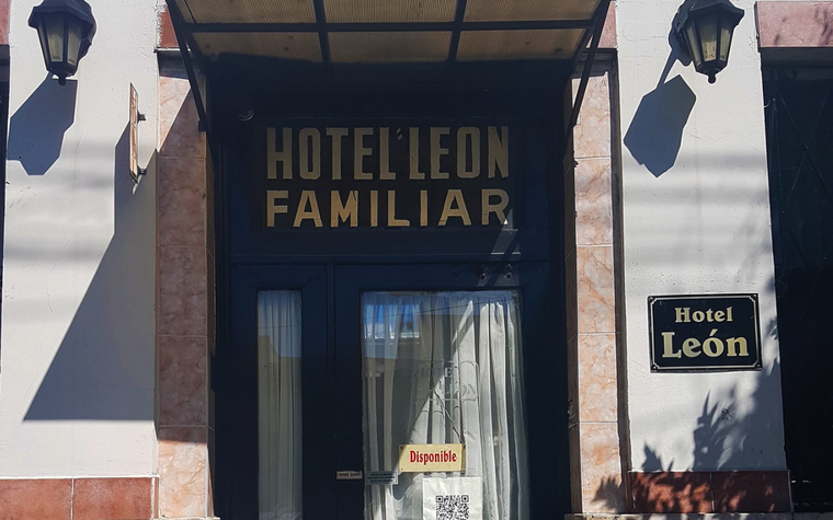 Una habitación con baño y cocina compartida en CABA cuesta entre 200 y 280 mil pesos mensuales. Foto: Hotel León Familiar