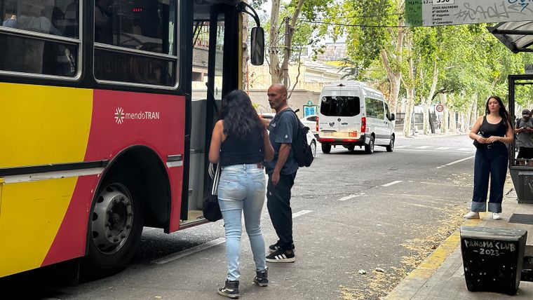 Paro CGT,Colectivos 9