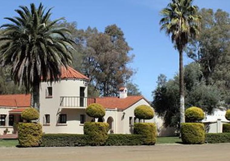 Entrada a Villa Atuel SA.