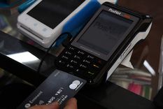 Los pagos con tarjetas de crédito creció y demuestra un detrimento del uso de efectivo Foto: ALF PONCE MERCADO / MDZ