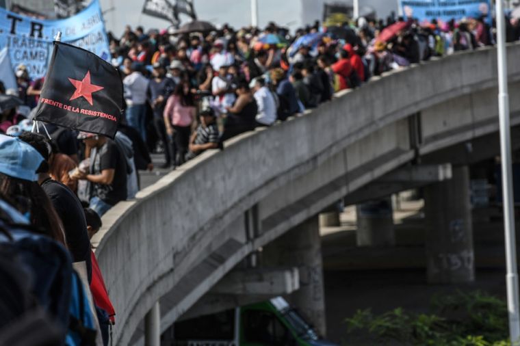 El Puente Pueyrredón, que une CABA con Avellaneda, fue uno de los epicentros de la manifestación(Foto: Télam) Foto: Télam
