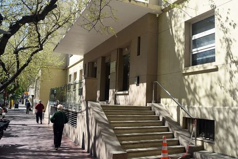 El hombre permanecía internado en terapia intensiva en la Clínica de Cuyo (Foto ilustrativa) Foto: ALF PONCE MERCADO / MDZ