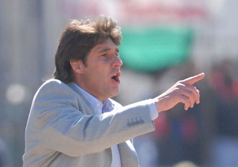 Teté debutó hoy en el triunfo ante River. Foto: Foto Baires