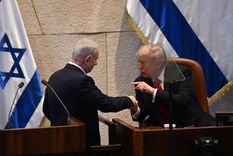 Donald Trump en el Knéset junto a Benjamín Netanyahu.