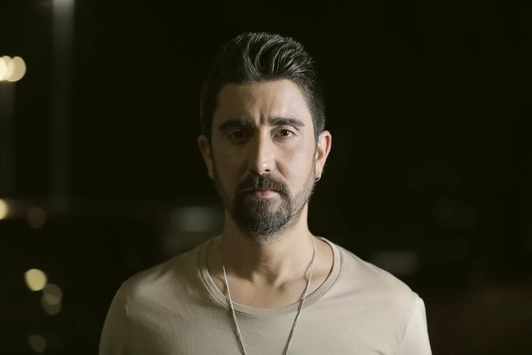 Alex Ubago se presentará en el Teatro Broadway. Foto: El periódico