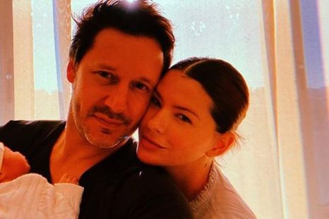 La China Suárez, junto a Benjamín Vicuña y Amancio La China Suárez, junto a Benjamín Vicuña y Amancio