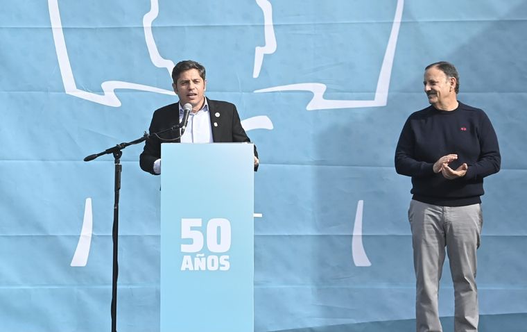 Axel Kicillof junto al gobernador de La Rioja, Ricardo Quintela. Foto: X @Kicillofok