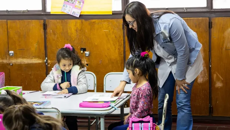 El sistema educativo se encuentra frente a un abismo de transformación. El sistema educativo se encuentra frente a un abismo de transformación.