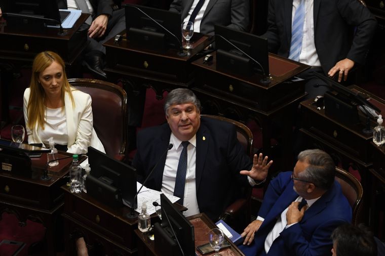 Mayans fue el encargado de cerrar el debate. Foto: Agencia Télam