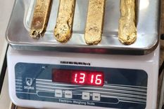 Las barras de oro que el hombre había introducido en su ano para no pagar aranceles