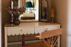 Diseñar un espacio que combine piezas de distintas épocas implica elegir las piezas que te agradan y quisieras tener en tu casa. Foto: Andrey Scheck Designs