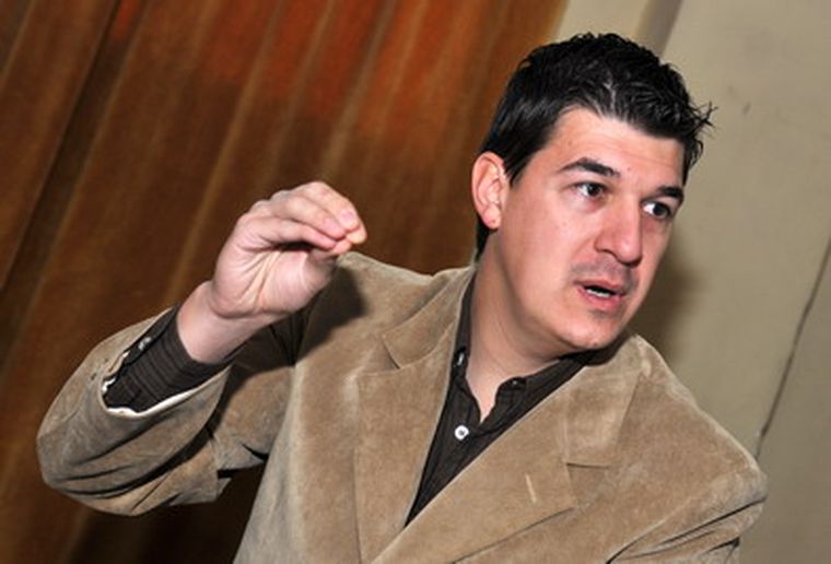 El psicólogo funcionario en el área de adicciones. Foto: Pachy Reynoso / MDZ