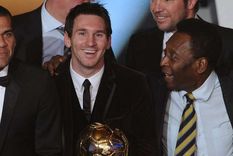 Pelé y Messi juntos en una entrega del Balón de Oro.