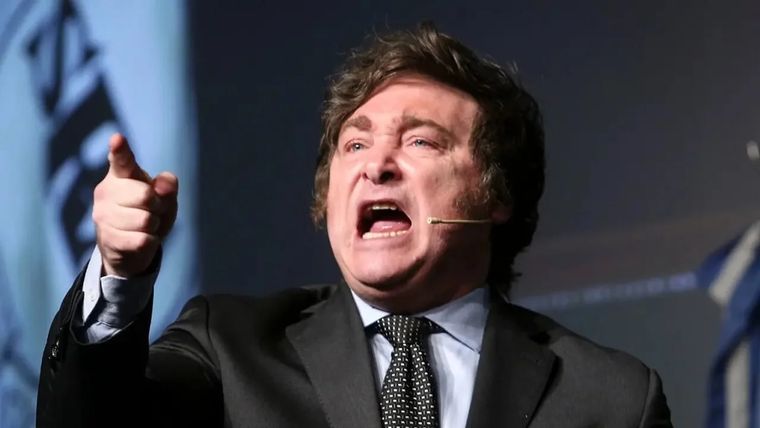 Recientemente, la modelo dijo que estaría de novia con el presidente de la Nación Argentina. Recientemente, la modelo dijo que estaría de novia con el presidente de la Nación Argentina.