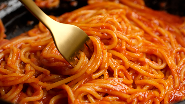 En Argentina, la receta de fideos con salsa se volvió un clásico de los almuerzos familiares. En Argentina, la receta de fideos con salsa se volvió un clásico de los almuerzos familiares.