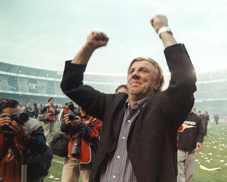 Mostaza Merlo, en la cancha donde tocó el cielo: el Cilindro de Avellaneda. Foto: Noticias Argentinas