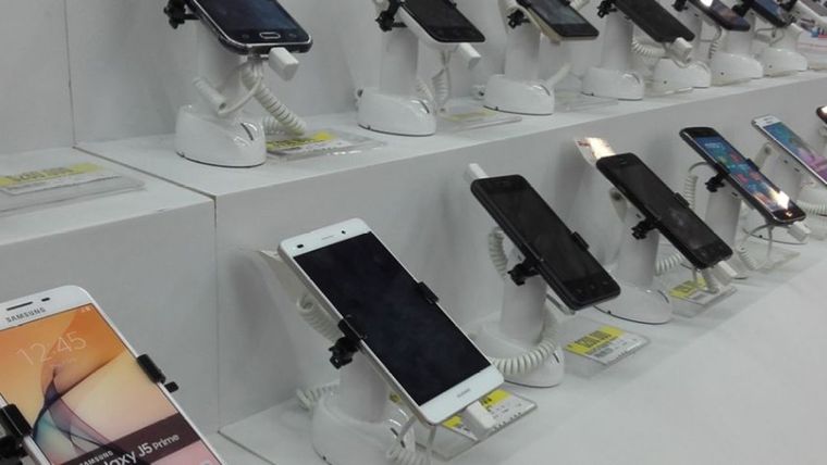 Aseguran que a futuro habrá celulares en Ahora 12 Foto: periodicopalacio.com