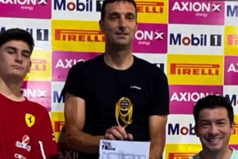 Lionel Scaloni se quedó con una competencia de karting en Rosario. Lionel Scaloni se quedó con una competencia de karting en Rosario.