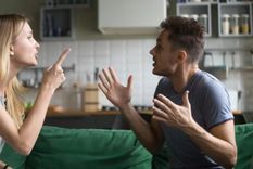 El impacto del Throning y la búsqueda de la aprobación social en línea en las relaciones de los jóvenes. Foto: Shutterstock