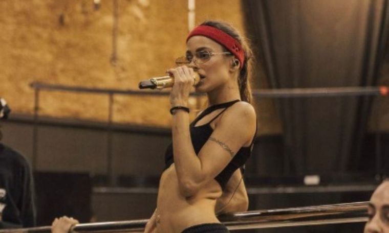 Tini Stoessel se prepara para cerrar el año con un impresionante show La cantante disfrutó con De Paul la obtención del Mundial